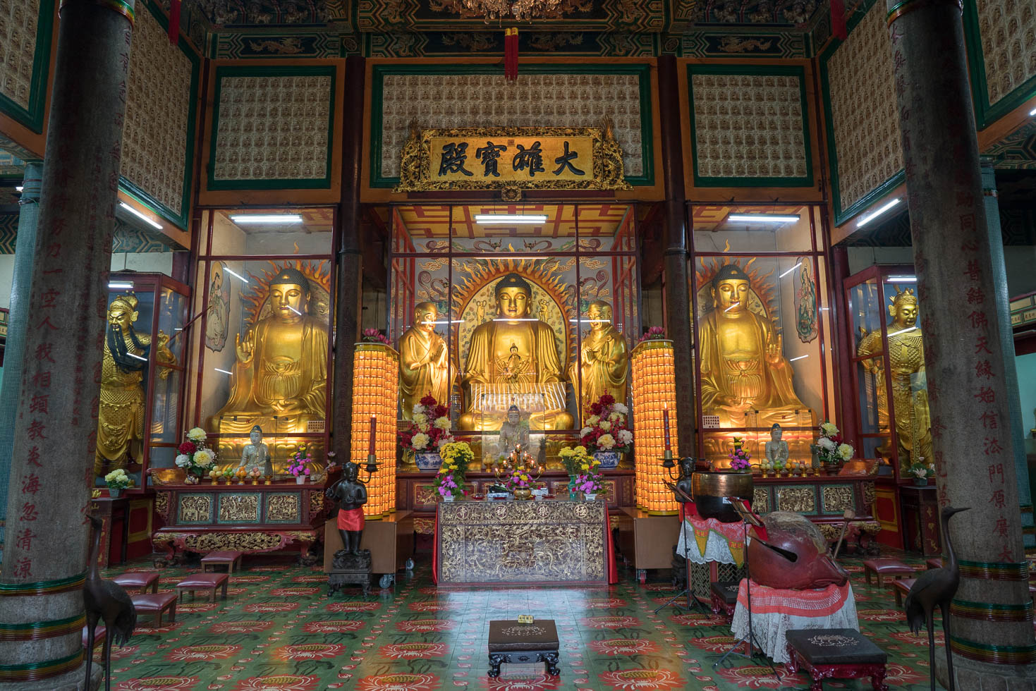 Visiting the biggest Buddhist temple in Malaysia - Here to Elsewhere